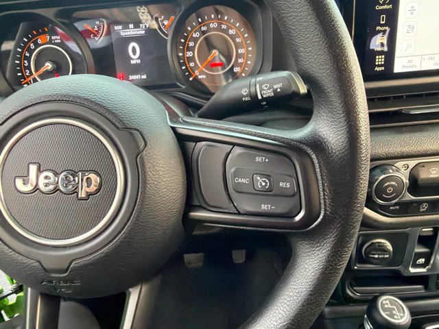 Used 2025 Jeep Wrangler Sport AWD/4WD image 20