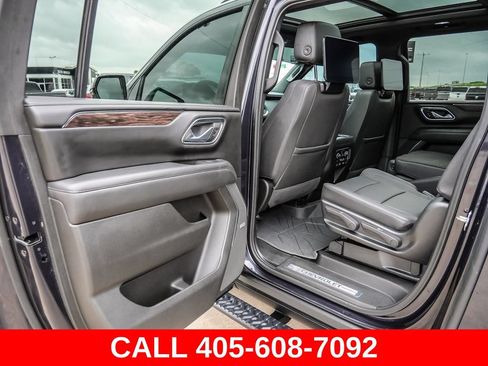 Used 2023 Chevrolet Suburban Z71 w/ Off-Road Capability Package AWD/4WD image 54