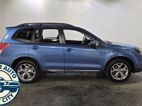 Used 2017 Subaru Forester 2.5i Touring AWD/4WD image 8