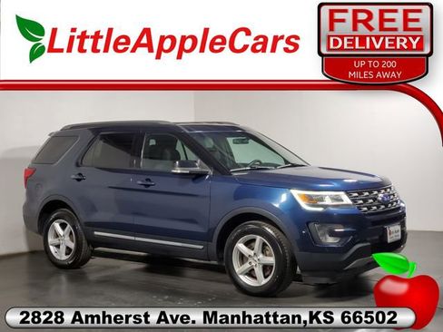 Used 2017 Ford Explorer XLT image 1