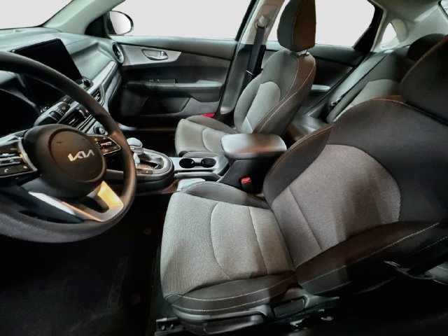 Certified 2023 Kia Forte LXS FWD image 20