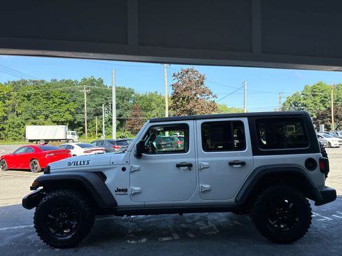 Used 2021 Jeep Wrangler Unlimited Sport AWD/4WD image 7