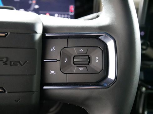 New 2026 GMC Hummer EV 4x4 Crew Cab w/ Battery Pack, 24 Module Pack image 19