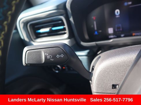 Used 2025 Ford Maverick Lobo image 27