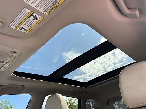 Used 2018 Nissan Murano SL w/ Moonroof Package image 19