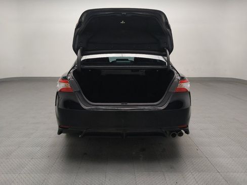 Used 2020 Toyota Camry SE image 29