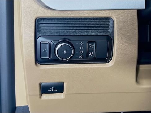 New 2026 Ford F350 XLT w/ FX4 Off-Road Package AWD/4WD image 18