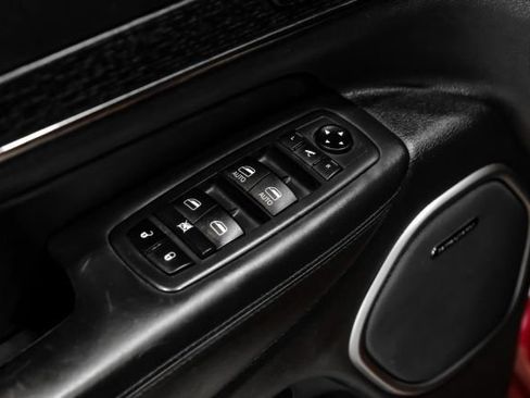Used 2020 Jeep Grand Cherokee High Altitude AWD/4WD image 38