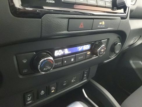 Used 2022 Nissan Frontier SV RWD image 29