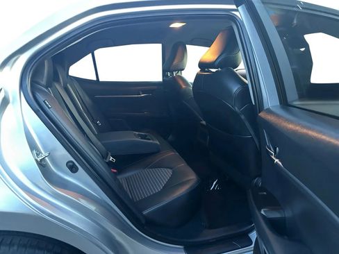 Used 2022 Toyota Camry SE FWD image 20