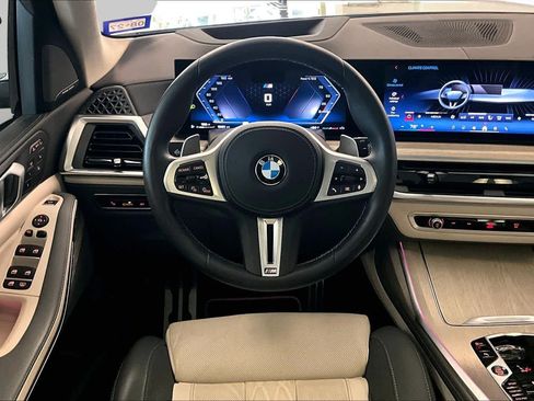 Used 2026 BMW X7 M60i AWD/4WD image 16