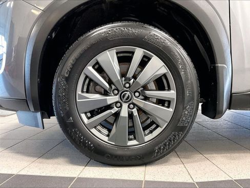 Used 2024 Nissan Pathfinder SV AWD/4WD image 7