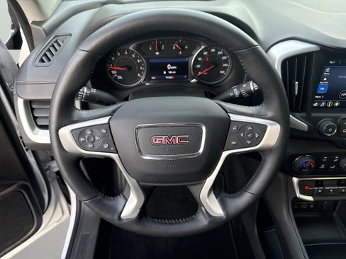 Used 2022 GMC Terrain SLT w/ Tech Package image 28