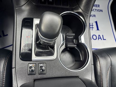 Used 2018 Toyota Highlander XLE FWD image 26