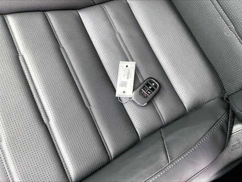 Used 2026 Honda CR-V EX-L image 30
