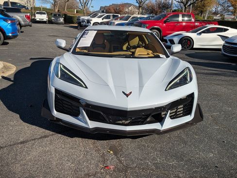 Used 2023 Chevrolet Corvette Z06 w/ Z07 Performance Package image 3