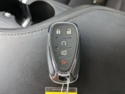 Used 2018 Chevrolet Camaro SS RWD image 30