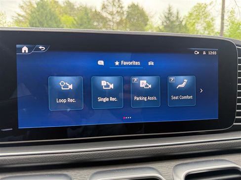 Used 2024 Mercedes-Benz GLS 450 4MATIC image 29