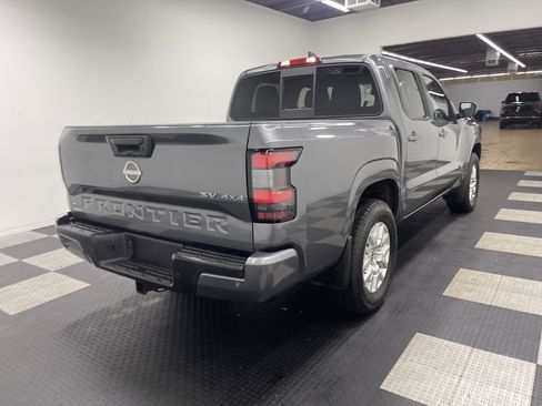 Used 2022 Nissan Frontier SV image 5