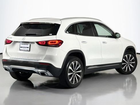 Certified 2022 Mercedes-Benz GLA 250 image 11