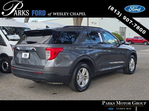 Certified 2023 Ford Explorer XLT image 4