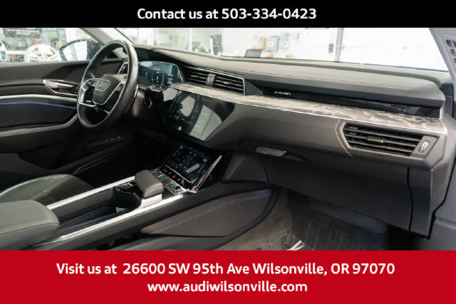 Used 2024 Audi Q8 e-tron Premium Plus AWD/4WD image 30