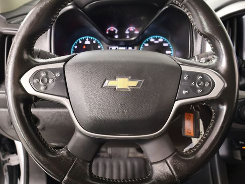 Used 2022 Chevrolet Colorado LT w/ Fleet Safety Package image 3