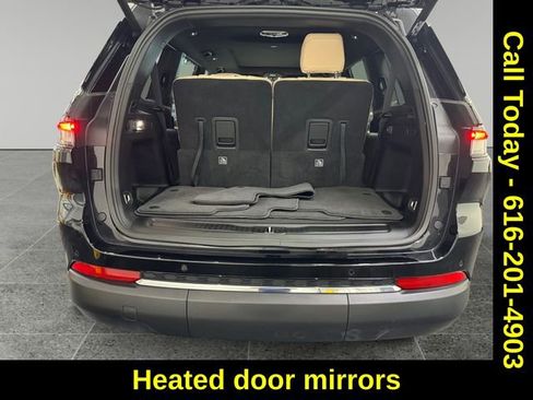 Used 2024 Jeep Grand Cherokee L Limited w/ Luxury Tech Group II image 13