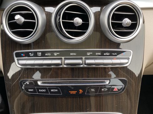 Used 2016 Mercedes-Benz GLC 300 image 27