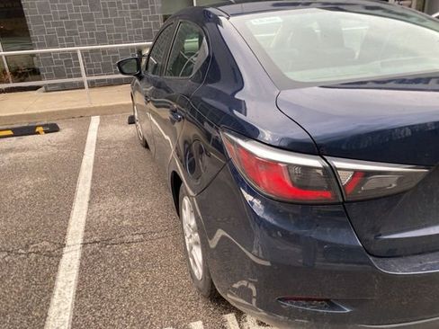 Used 2017 Toyota Yaris iA image 9