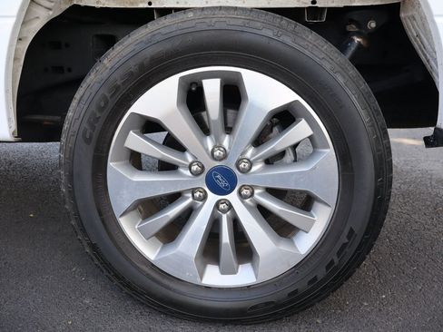 Used 2018 Ford F150 XL w/ Equipment Group 101A Mid AWD/4WD image 41