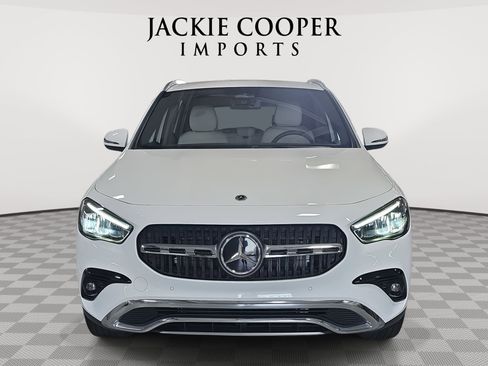 Certified 2025 Mercedes-Benz GLA 250 image 2