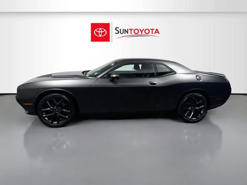 Used 2022 Dodge Challenger SXT w/ Blacktop Package image 7
