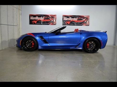 Used 2019 Chevrolet Corvette Grand Sport RWD image 29