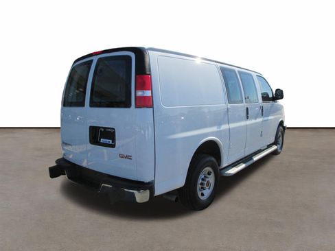 Used 2024 GMC Savana 2500 w/ Driver Convenience Package RWD image 3