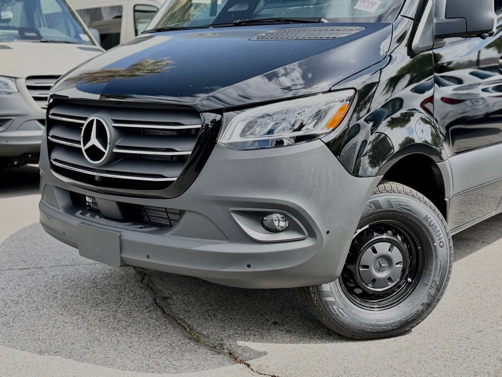 New 2026 Mercedes-Benz Sprinter 2500 image 3