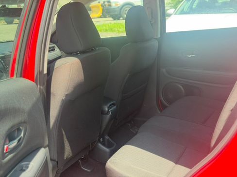 Used 2016 Honda HR-V LX image 10