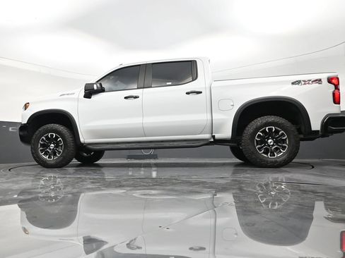 Used 2024 Chevrolet Silverado 1500 ZR2 w/ Technology Package AWD/4WD image 21