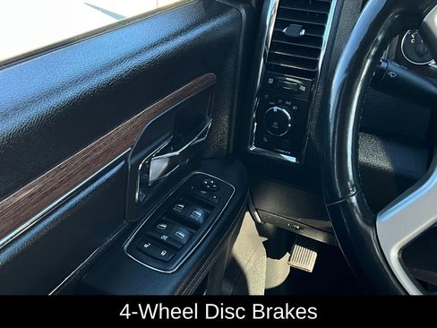 Used 2018 RAM 2500 Laramie w/ Convenience Group image 13