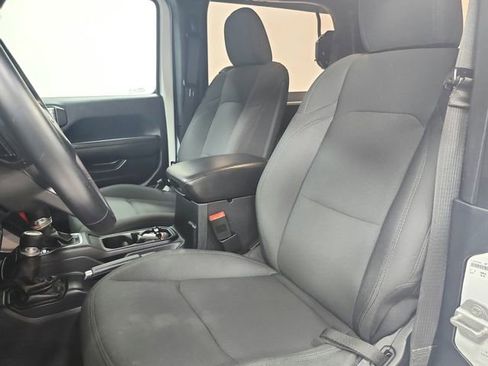 Used 2021 Jeep Wrangler Sport AWD/4WD image 13