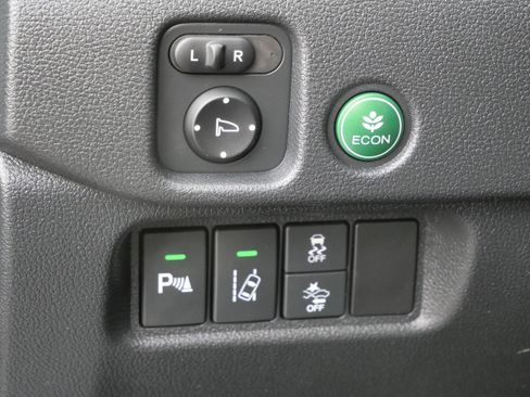 Used 2016 Honda Pilot Elite image 21