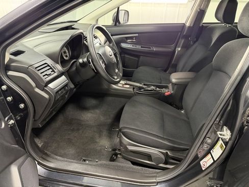 Used 2013 Subaru Impreza 2.0i Premium w/ All-Weather Pkg image 11