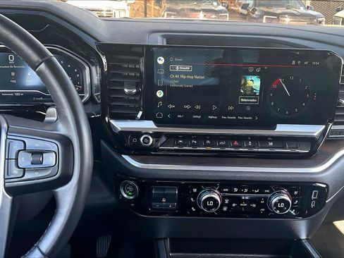 Used 2022 GMC Sierra 1500 SLT image 7