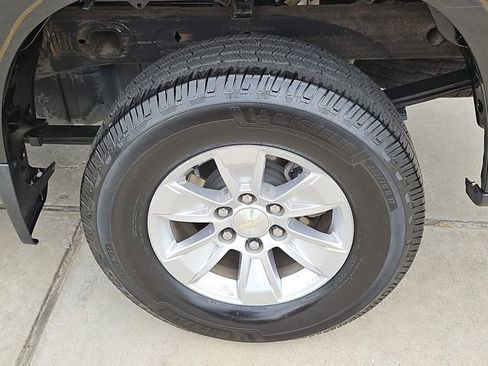 Used 2019 Chevrolet Silverado 1500 LT w/ Texas Edition RWD image 8