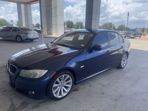 Used 2011 BMW 328i Sedan RWD image 1