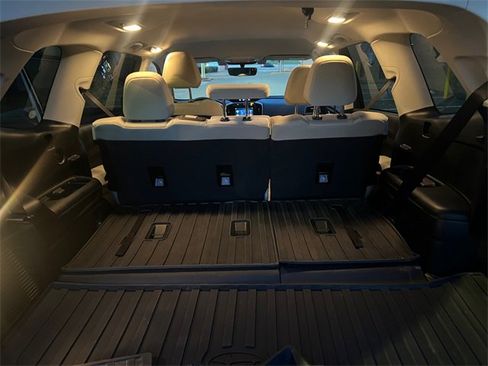 Used 2022 Subaru Ascent Premium w/ Convenience Package image 20