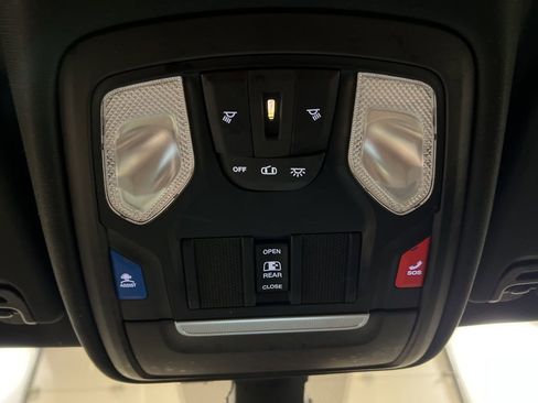 Used 2021 RAM 1500 Big Horn image 25