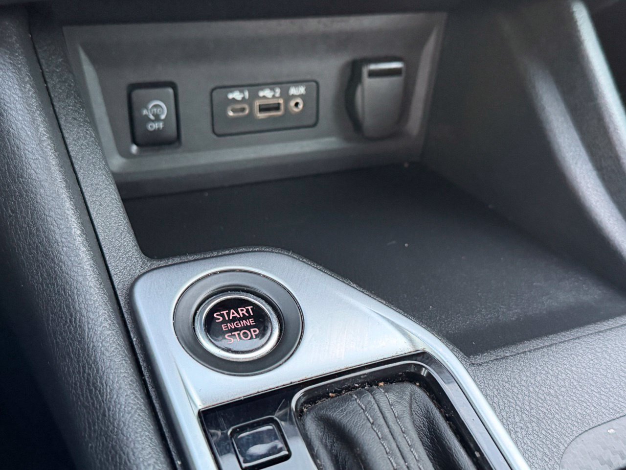 Certified 2025 Nissan Sentra SV FWD image 20