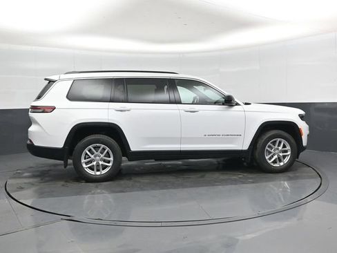New 2026 Jeep Grand Cherokee L Laredo AWD/4WD image 2