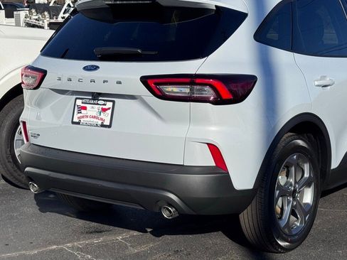 New 2026 Ford Escape ST-Line image 38